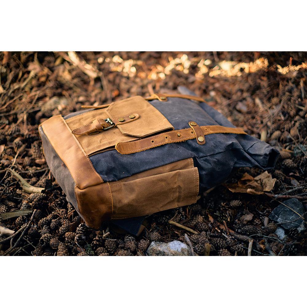 Svala | Vintage Waxed Canvas Rolltop Backpack