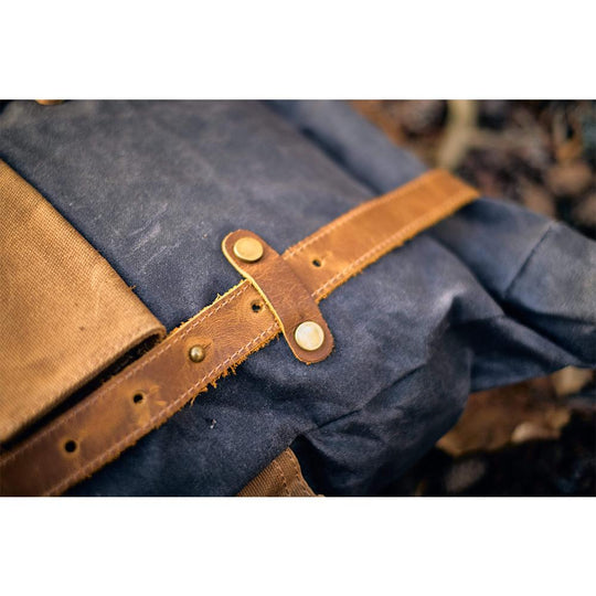 Svala | Vintage Waxed Canvas Rolltop Backpack