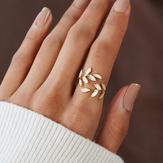 Gold Leaf Motif Ring