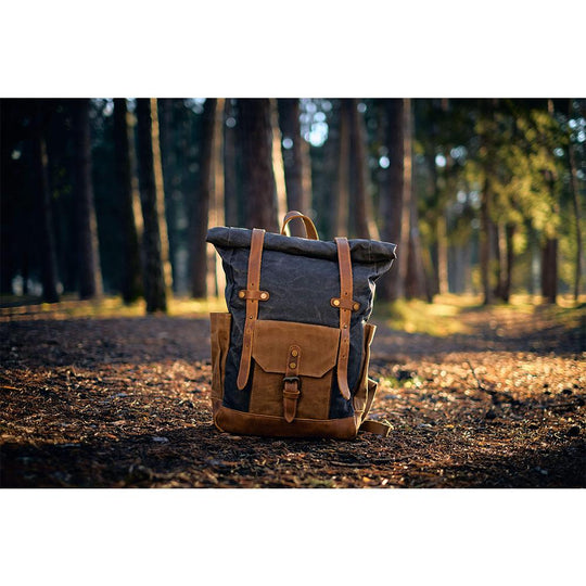 Svala | Vintage Waxed Canvas Rolltop Backpack