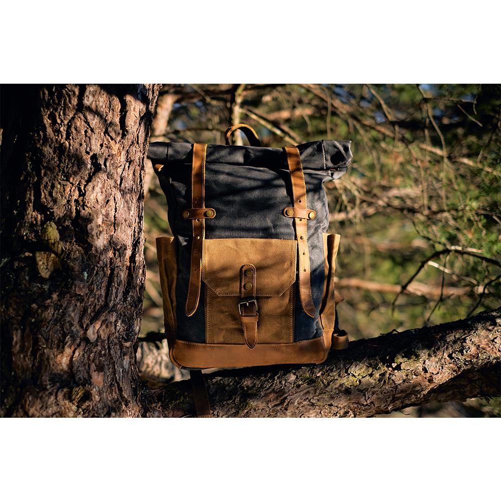 Svala | Vintage Waxed Canvas Rolltop Backpack